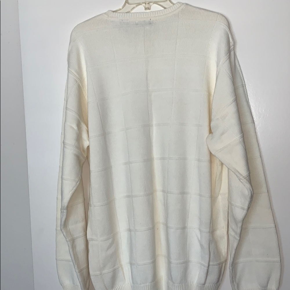 Sweater - Picture 4 of 4
